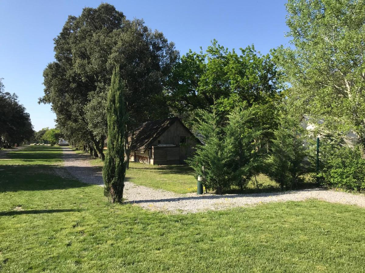 Lodges en Provence&Spa Richerenches Buitenkant foto